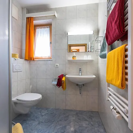 Gaestehaus Bleiweis-zehentner 3* Zell am See