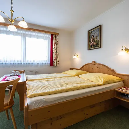 Gaestehaus Bleiweis-zehentner B&B 젤암제