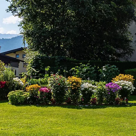 Gaestehaus Bleiweis-zehentner Zell am See