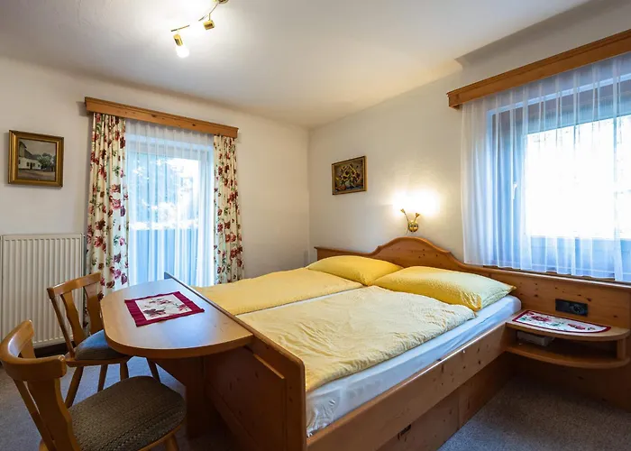 Gaestehaus Bleiweis-zehentner Bed & Breakfast Zell am See